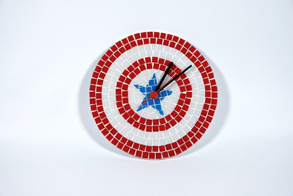 Mosaik Uhr " Captain America"